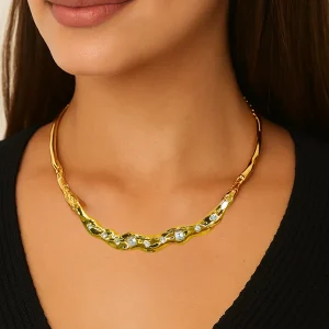 Colar chapa com zircônias Dourado semijoia