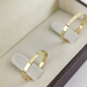 Par de Alianças em Ouro 18k 2mm – Minimalistas e Anatômicas
