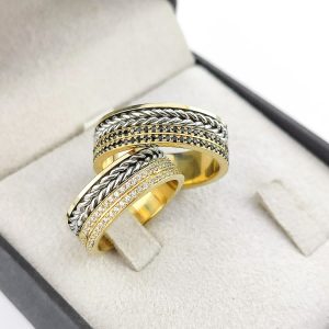 Par de Alianças Retas em Ouro 18k 7mm com Pavê Exclusivo