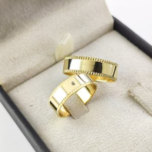 Par de Alianças Retas em Ouro 18k 6mm