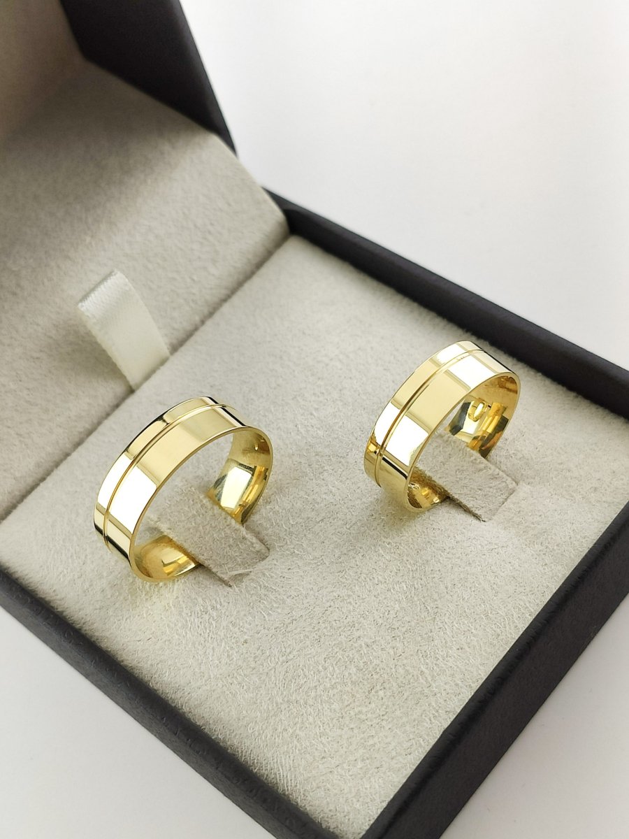 Par de Alianças Retas em Ouro 18k 6mm