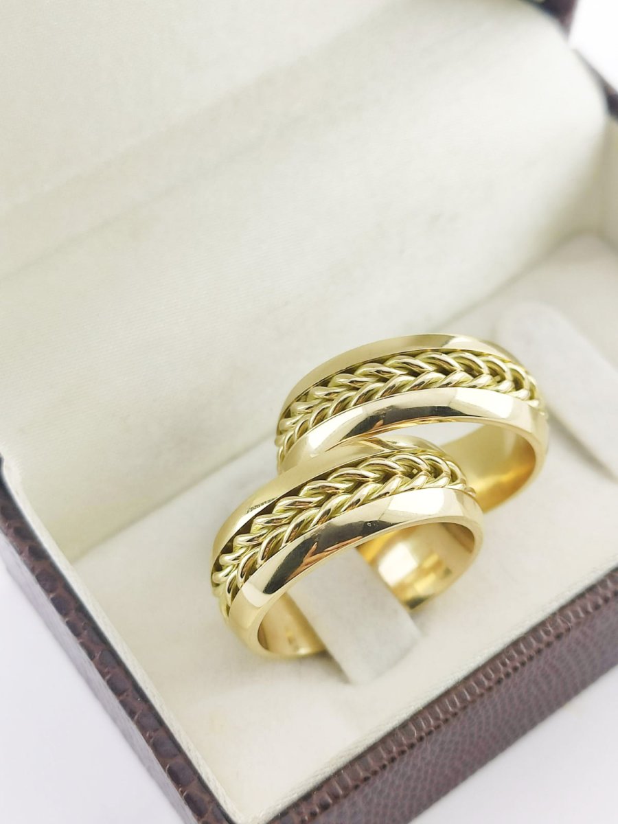 Par de Alianças Tradicionais em Ouro 18k 8mm - Image 4