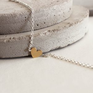 Pulseira de coração ouro com corrente de prata