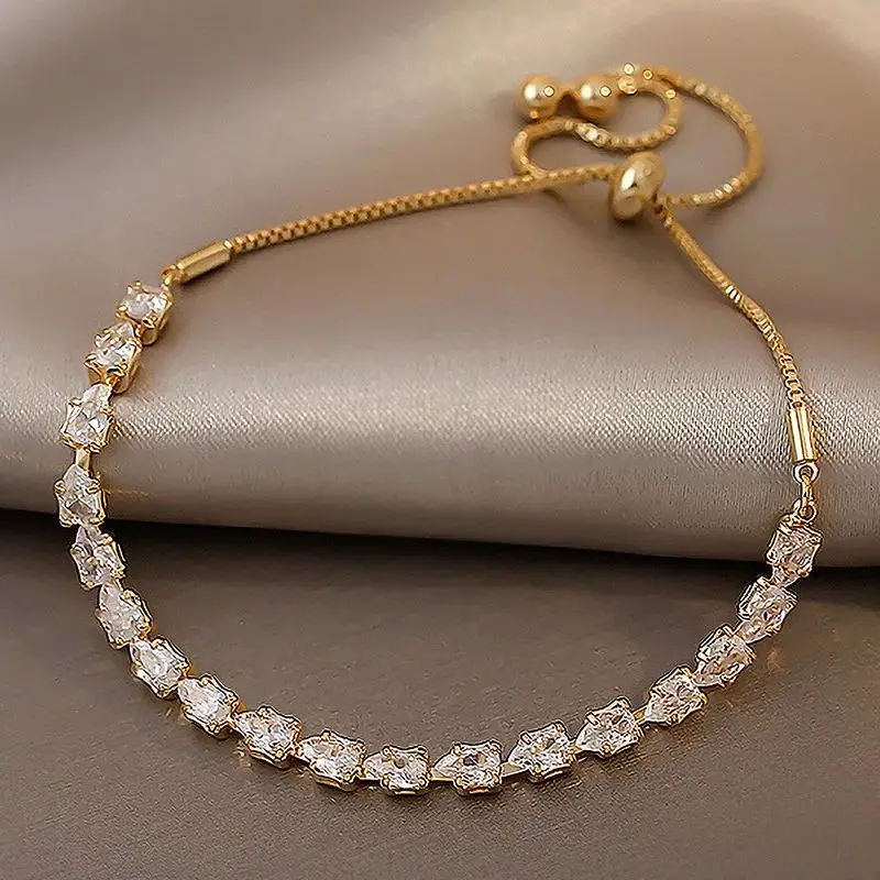 Pulseira Feminina Brilliance Frame Geométrica com Strass Ajustável - Image 8