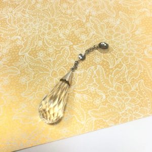 Pingente Pendurado Gota de Cristal Ouro Branco