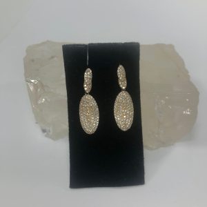 Brinco Oval Zirconias Ouro 18K