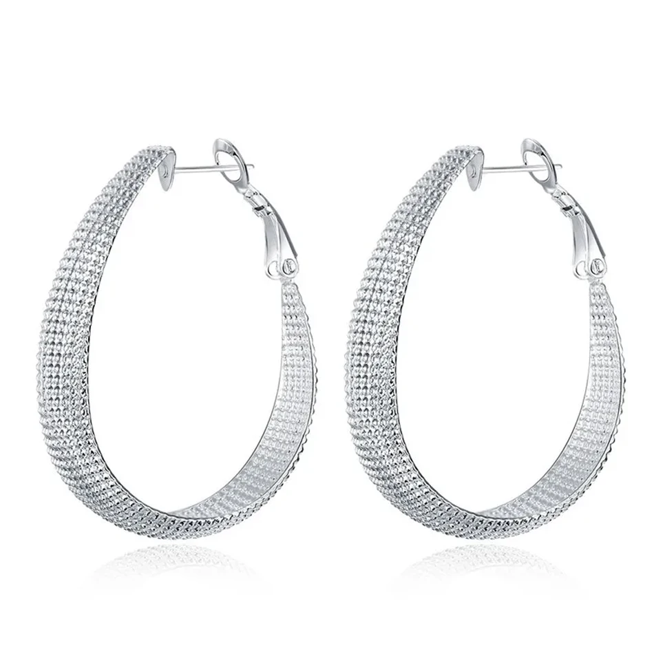 Brinco Argola Gota em Prata 925 com Textura Brilhante