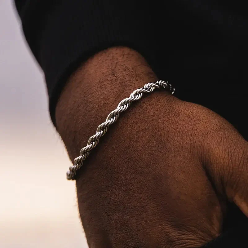 Pulseira Minimalista de Aço Prata - Image 5